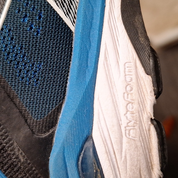 ASICS GT-2000 7 Shoes - Picture 16 of 16